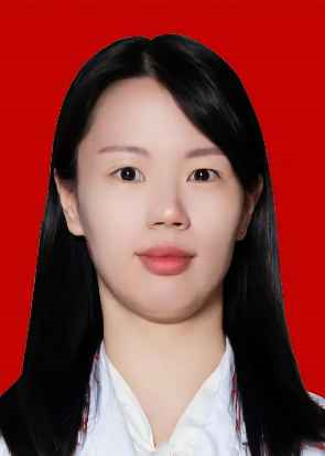 卢月